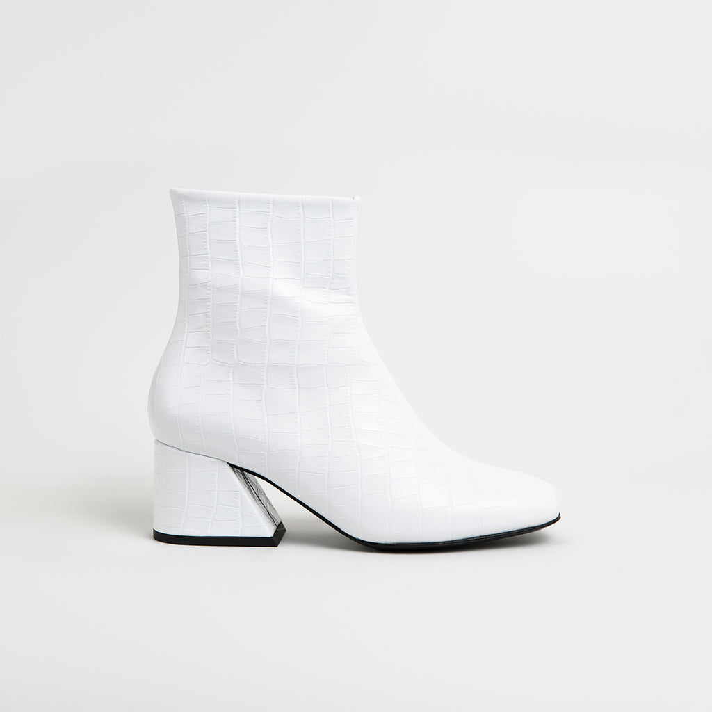 DORIC - White Leather Boots