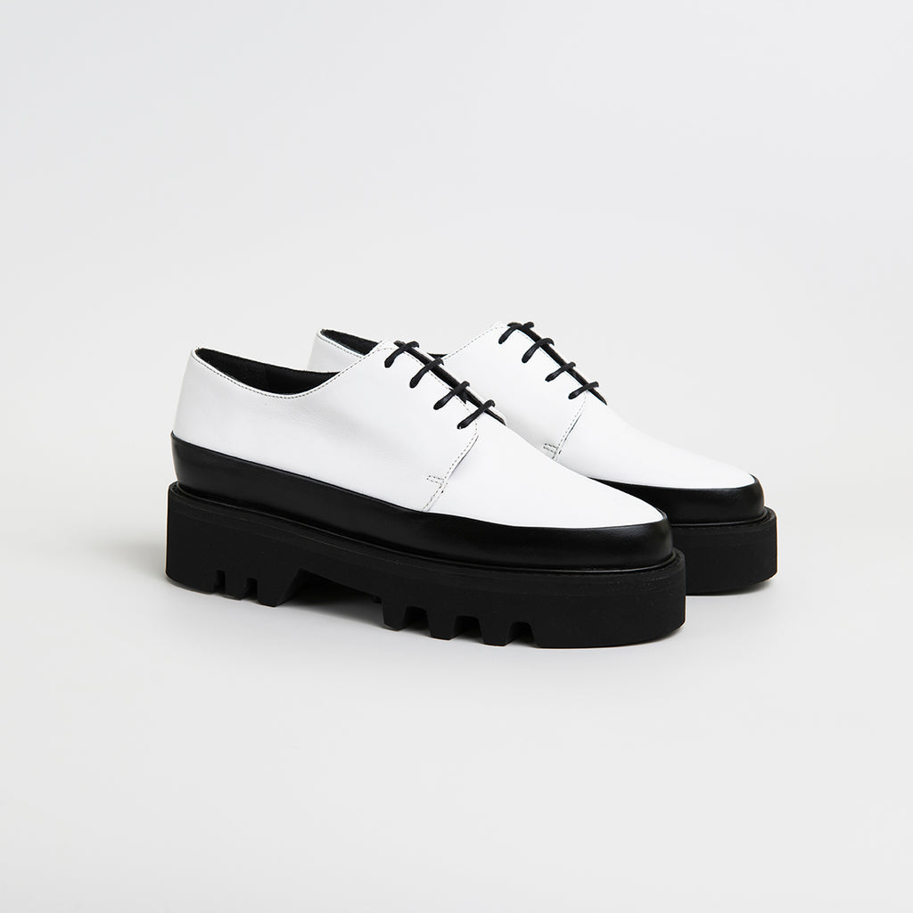 STEP UP - White Leather Two Toned Creepers
