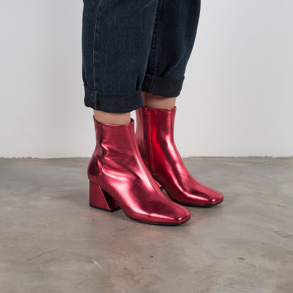 GALAXY - Red Metallic Boots